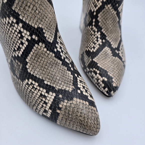 NWOT BCBGeneration Briel Booties, Women's 5.5, Natural Snake Print - Picture 2 of 16